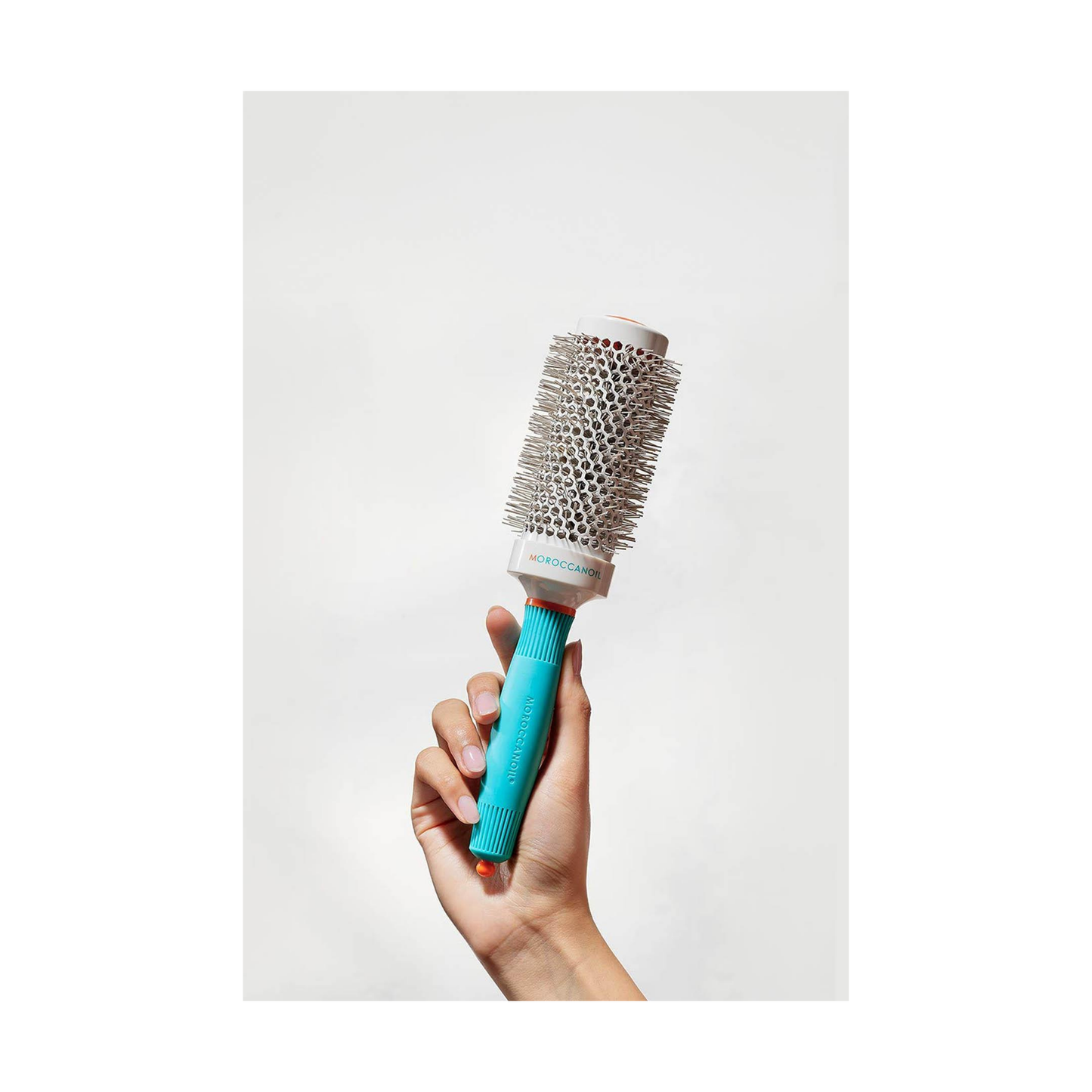 Круглая керамическая щетка для волос Moroccanoil, 55 мм